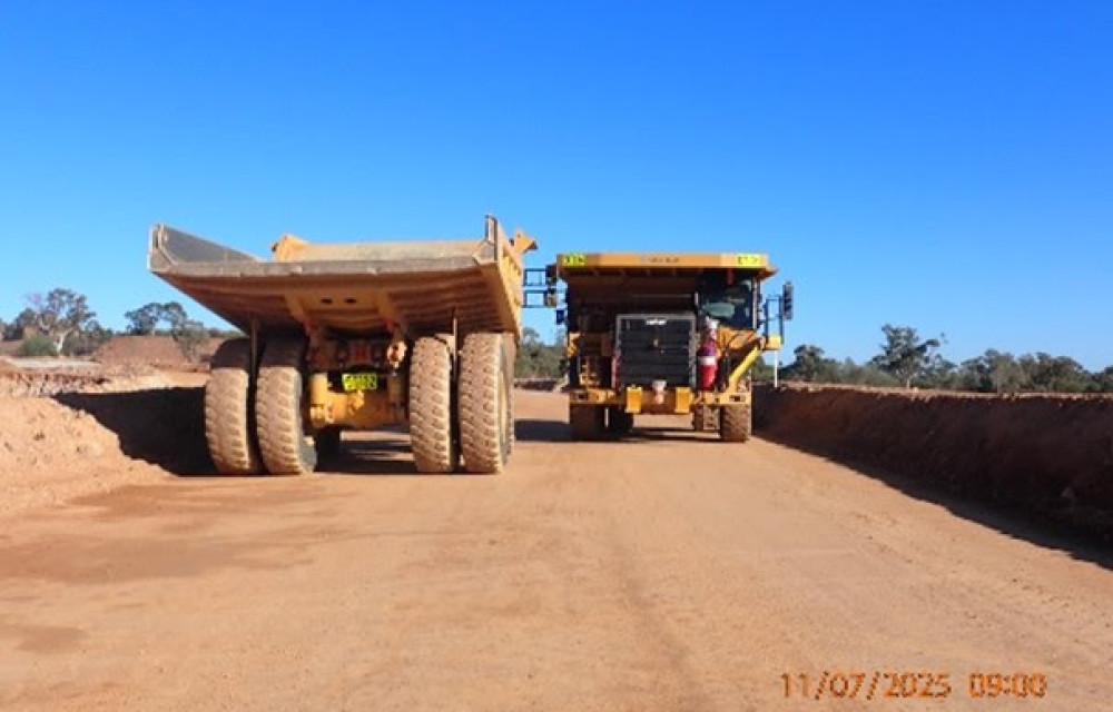 Mine operators must verify that haul roads meet required width standards and, where too narrow for dual-lane use, implement controls to manage them as single-lane roads.